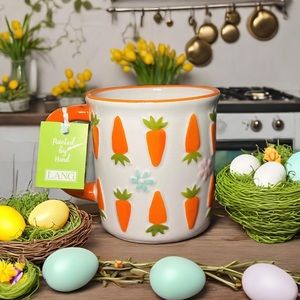 NWT Carrot Easter Mug
